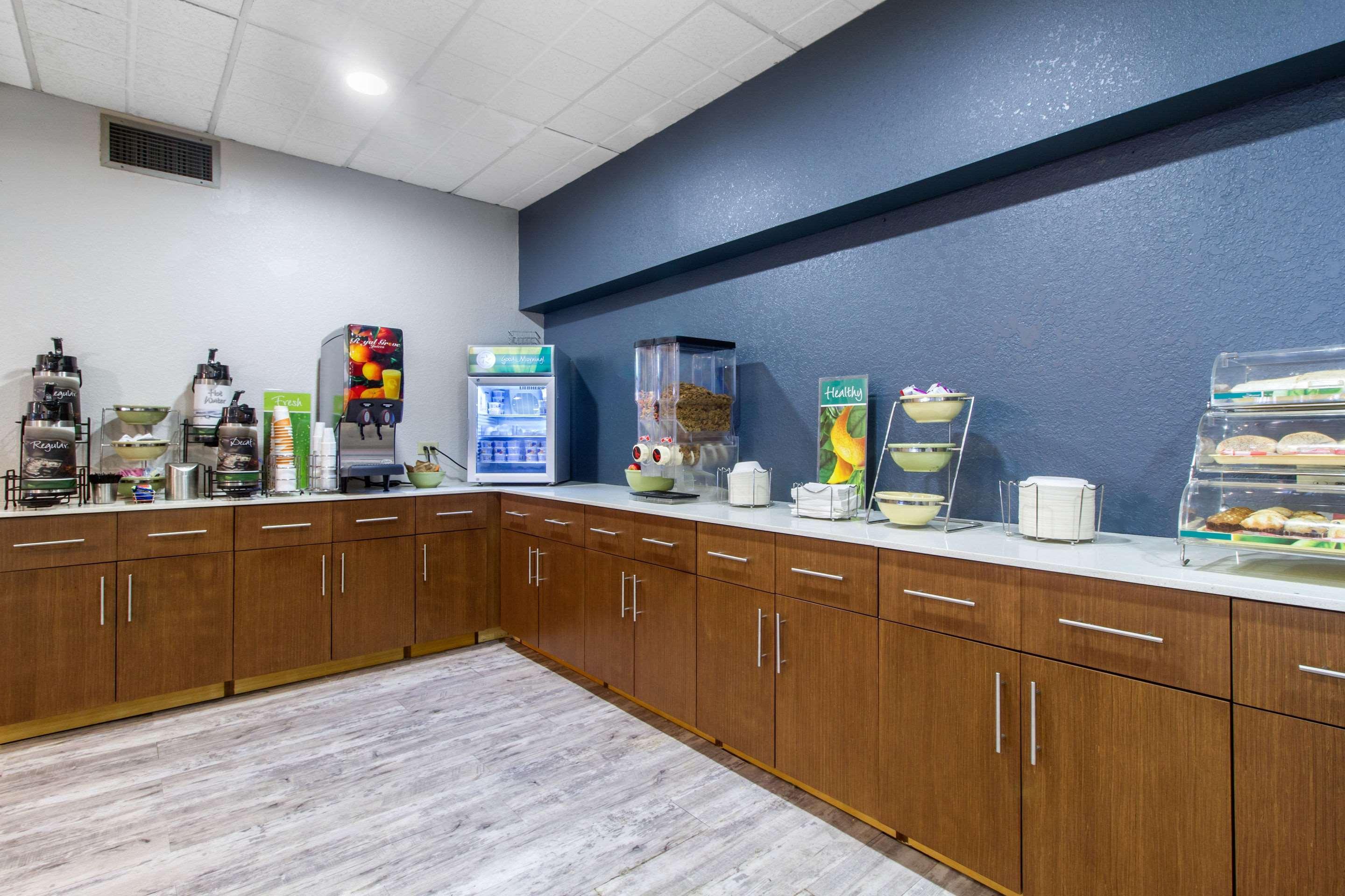 Quality Inn Куквилл Экстерьер фото