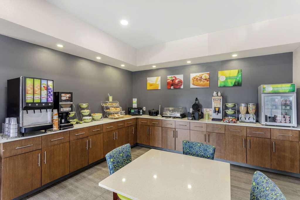 Quality Inn Куквилл Ресторан фото
